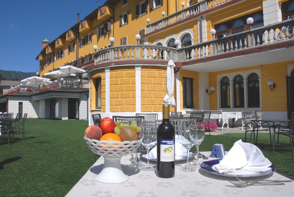 Grand Hotel Astoria Lavarone Exteriér fotografie