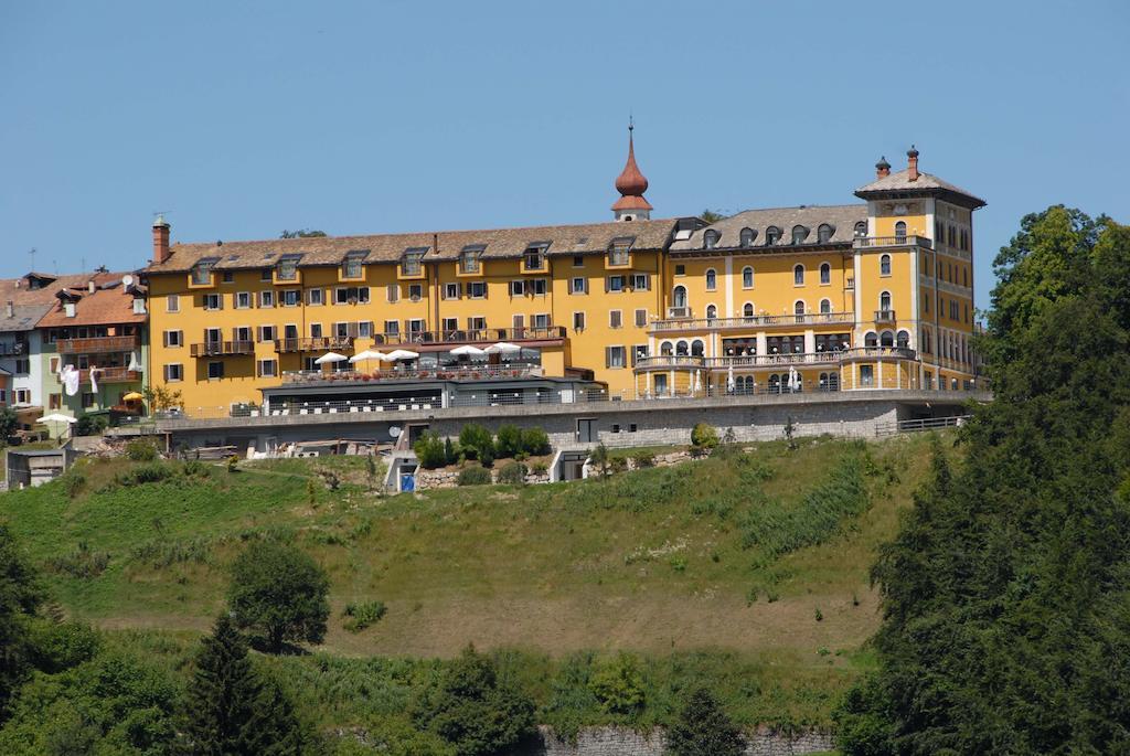 Grand Hotel Astoria Lavarone Exteriér fotografie